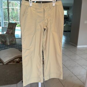 Like New Patagonia crop pants